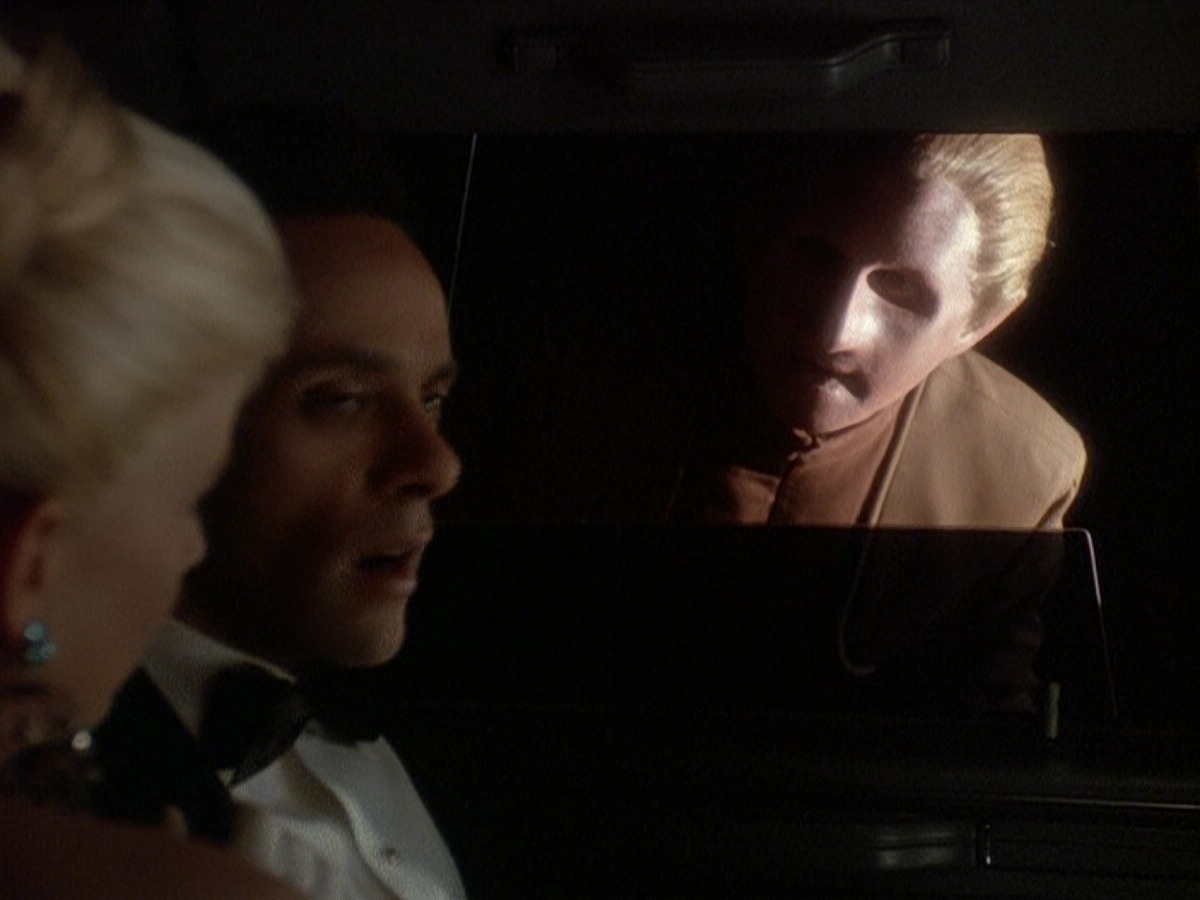 extant_StarTrek_DS9_5x17-ASimpleInvestigation_02193.jpg