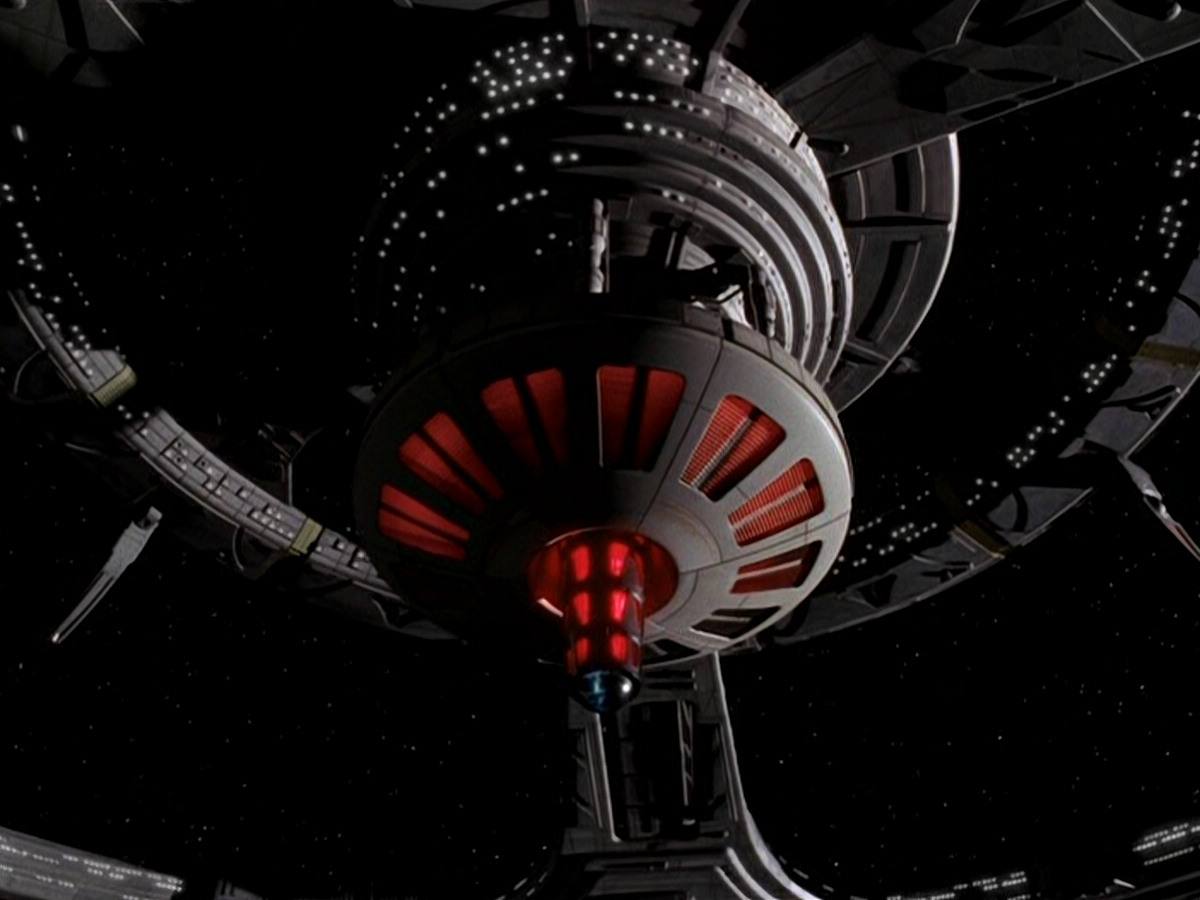 extant_StarTrek_DS9_5x17-ASimpleInvestigation_03527.jpg