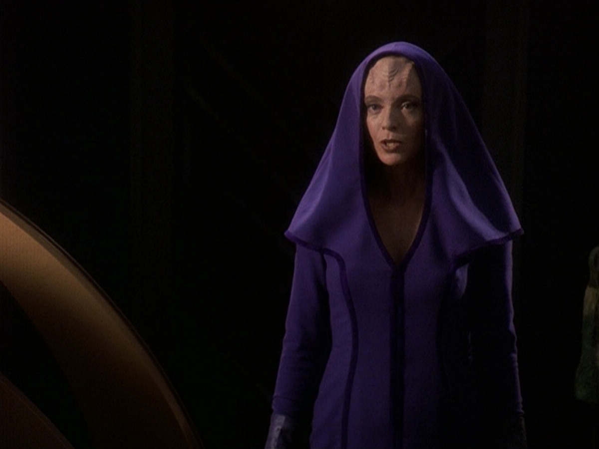 extant_StarTrek_DS9_5x17-ASimpleInvestigation_03601.jpg
