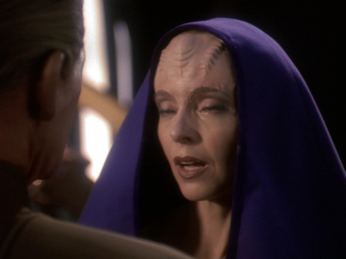 extant_StarTrek_DS9_5x17-ASimpleInvestigation_03690.jpg