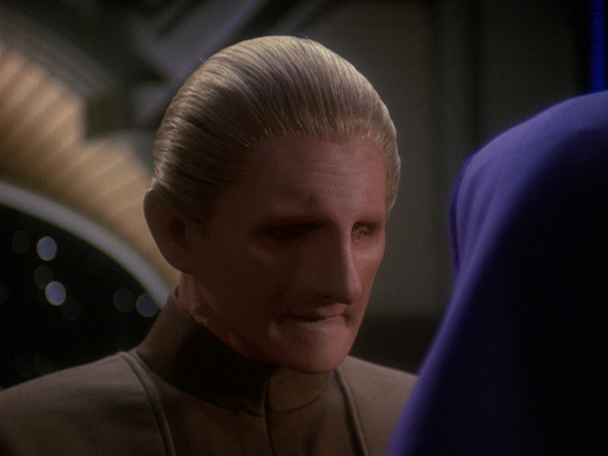 extant_StarTrek_DS9_5x17-ASimpleInvestigation_03699.jpg