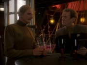 extant_StarTrek_DS9_5x17-ASimpleInvestigation_00239.jpg