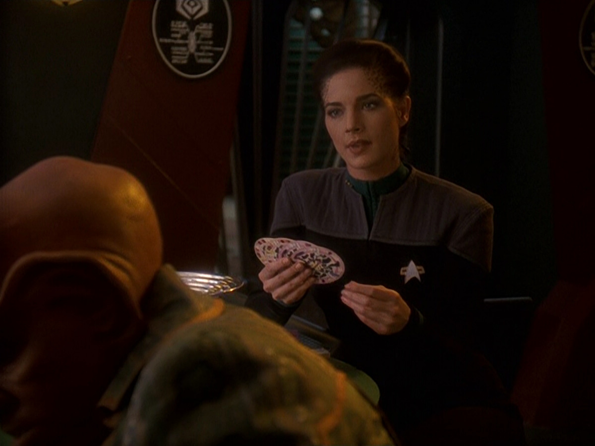 extant_StarTrek_DS9_5x18-BusinessAsUsual_00016.jpg