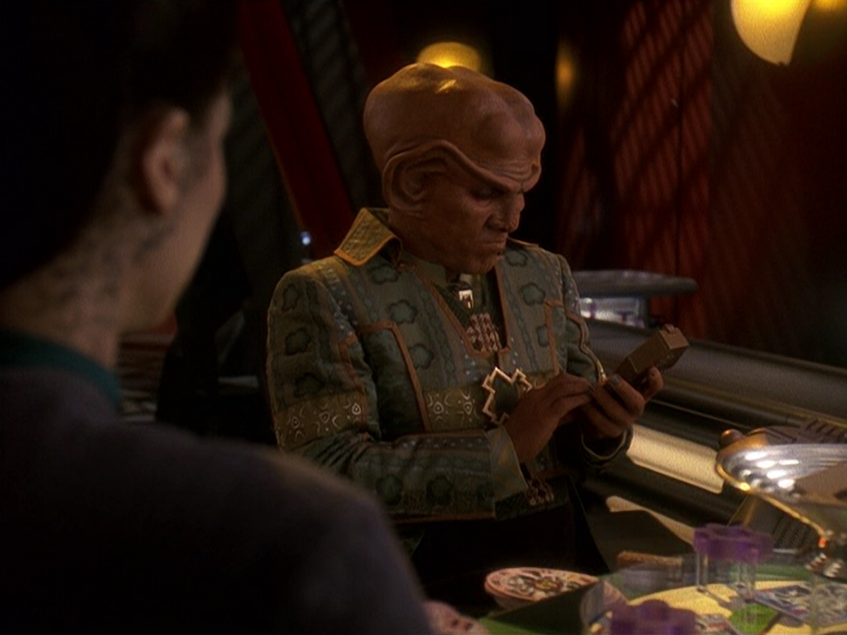 extant_StarTrek_DS9_5x18-BusinessAsUsual_00026.jpg