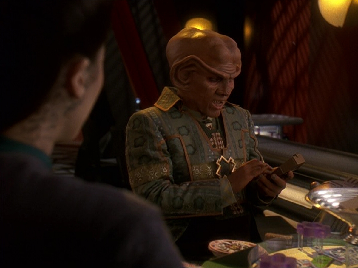 extant_StarTrek_DS9_5x18-BusinessAsUsual_00033.jpg