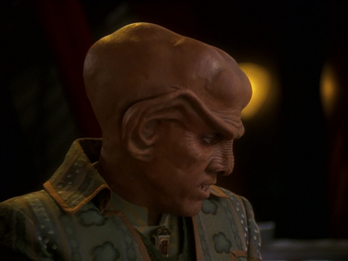extant_StarTrek_DS9_5x18-BusinessAsUsual_00076.jpg