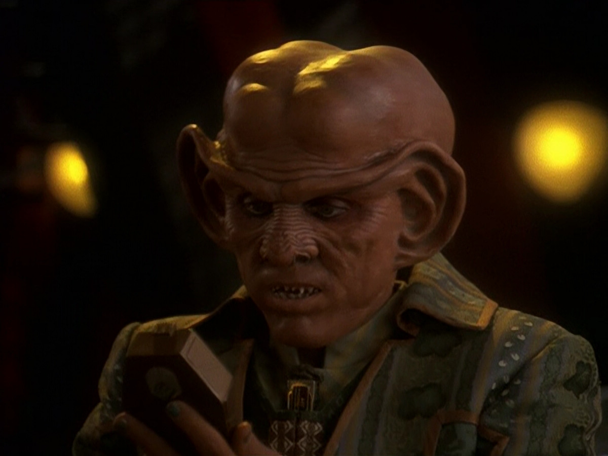 extant_StarTrek_DS9_5x18-BusinessAsUsual_00095.jpg