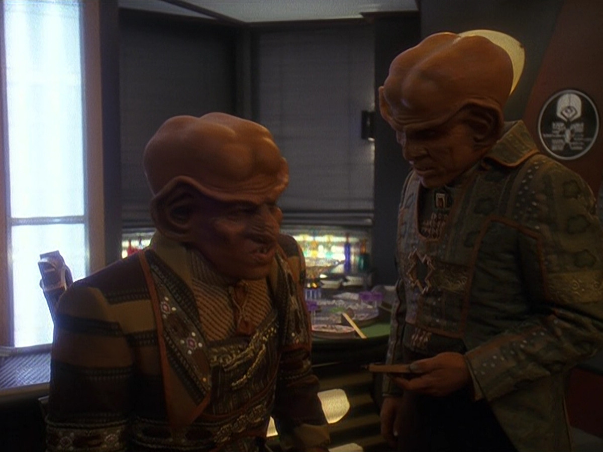 extant_StarTrek_DS9_5x18-BusinessAsUsual_00242.jpg