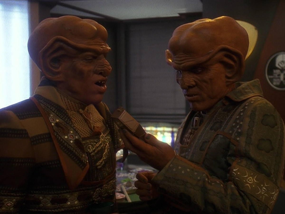 extant_StarTrek_DS9_5x18-BusinessAsUsual_00325.jpg