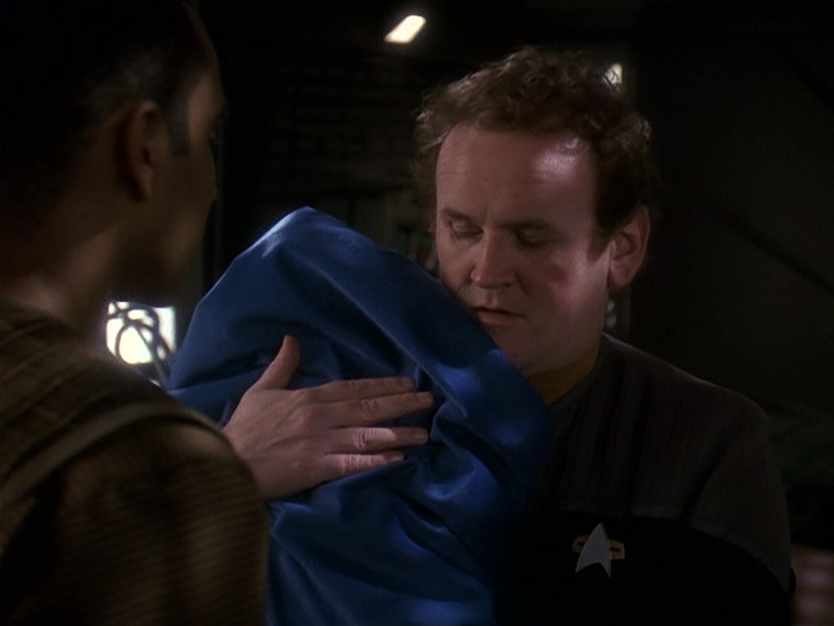 extant_StarTrek_DS9_5x18-BusinessAsUsual_00654.jpg