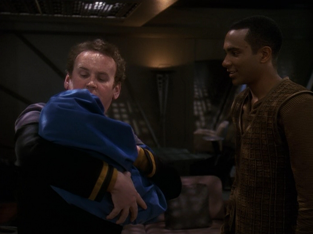 extant_StarTrek_DS9_5x18-BusinessAsUsual_00702.jpg