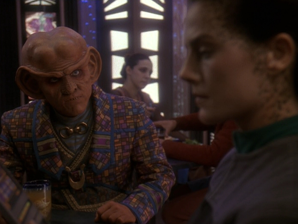 extant_StarTrek_DS9_5x18-BusinessAsUsual_01991.jpg