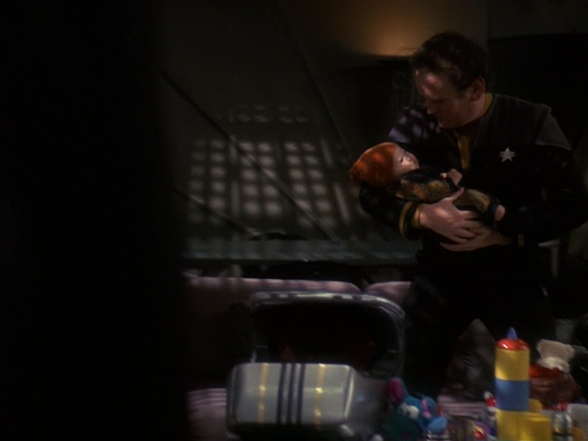 extant_StarTrek_DS9_5x18-BusinessAsUsual_03430.jpg