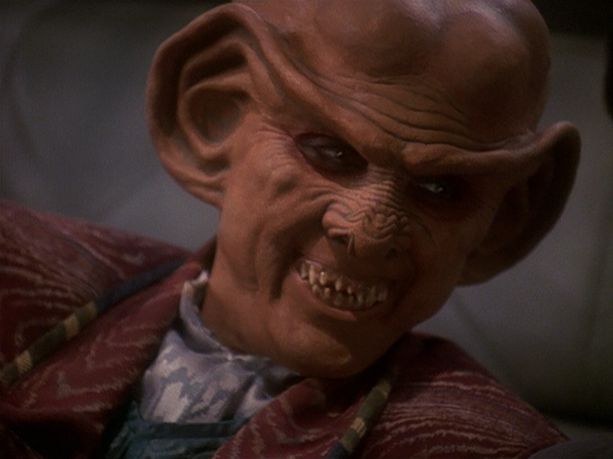 extant_StarTrek_DS9_5x18-BusinessAsUsual_03717.jpg