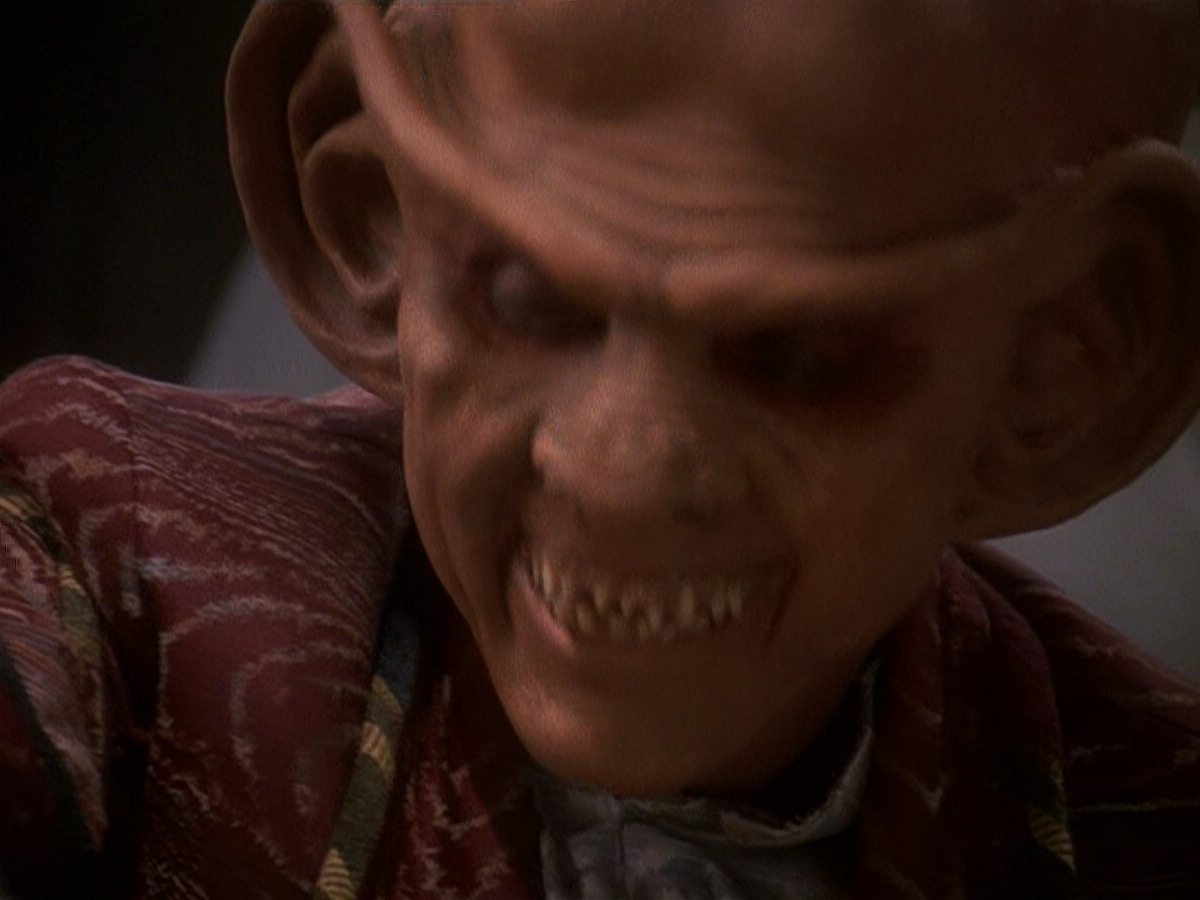 extant_StarTrek_DS9_5x18-BusinessAsUsual_03720.jpg