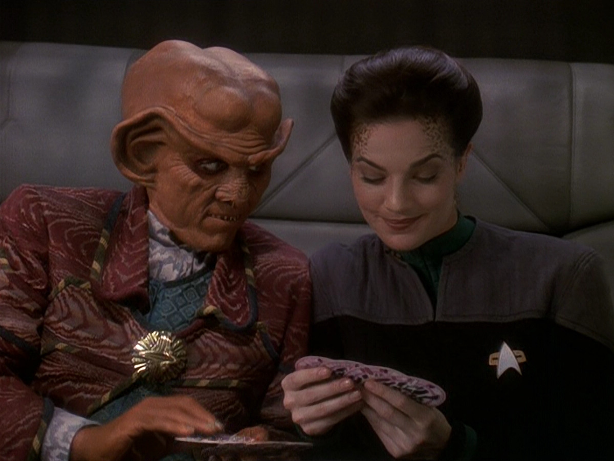 extant_StarTrek_DS9_5x18-BusinessAsUsual_03740.jpg
