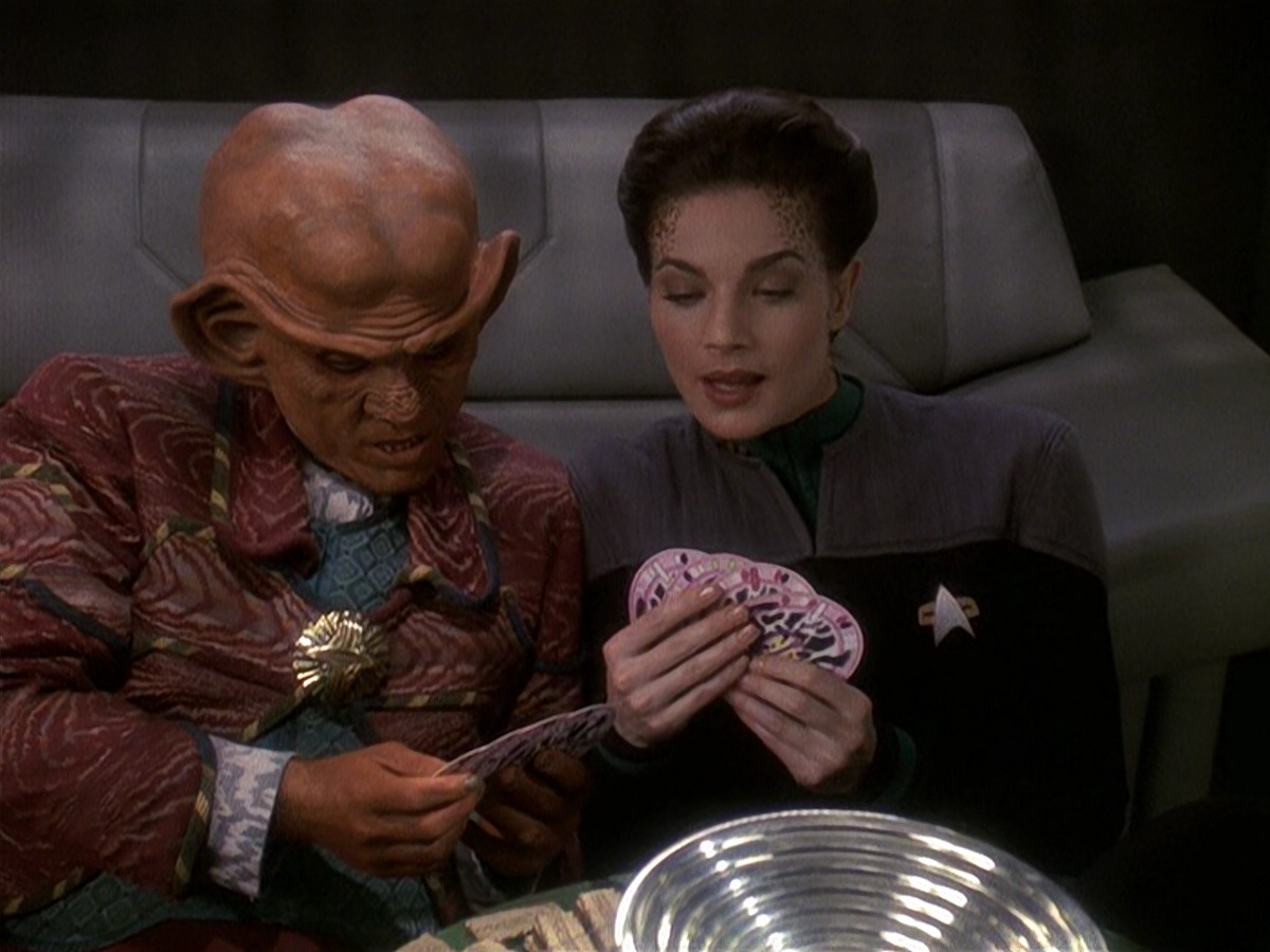 extant_StarTrek_DS9_5x18-BusinessAsUsual_03746.jpg