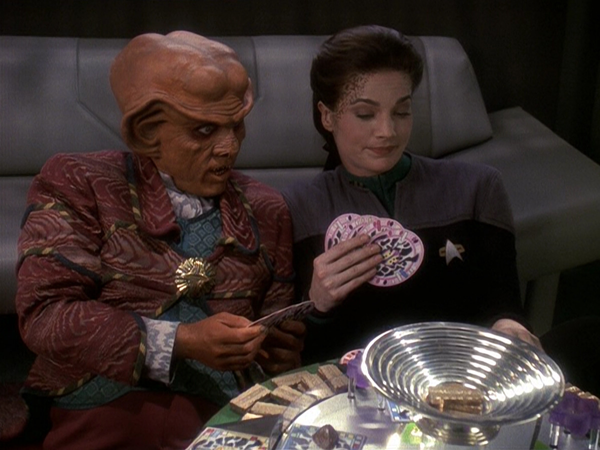 extant_StarTrek_DS9_5x18-BusinessAsUsual_03752.jpg