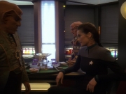 extant_StarTrek_DS9_5x18-BusinessAsUsual_00185.jpg