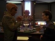 extant_StarTrek_DS9_5x18-BusinessAsUsual_00193.jpg