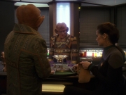 extant_StarTrek_DS9_5x18-BusinessAsUsual_00197.jpg