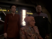 extant_StarTrek_DS9_5x18-BusinessAsUsual_01470.jpg