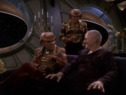 extant_StarTrek_DS9_5x18-BusinessAsUsual_01755.jpg