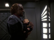 extant_StarTrek_DS9_5x18-BusinessAsUsual_03458.jpg