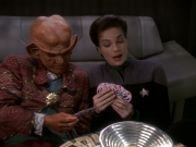 extant_StarTrek_DS9_5x18-BusinessAsUsual_03747.jpg