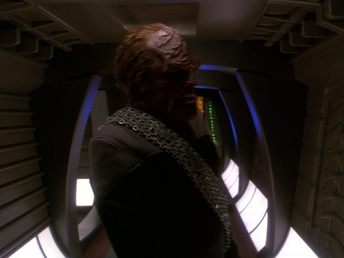 extant_StarTrek_DS9_5x19-TiesOfBloodAndWater_00011.jpg