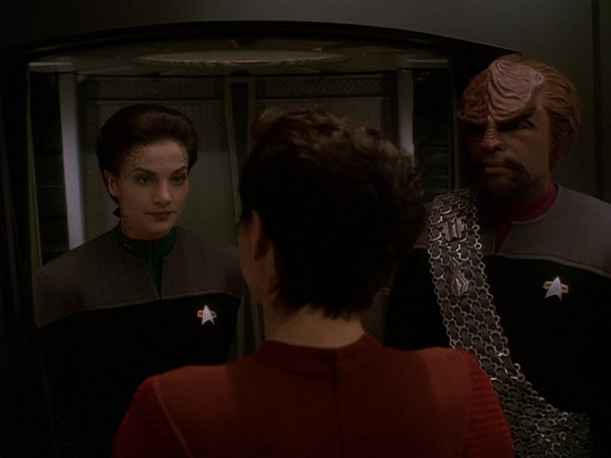 extant_StarTrek_DS9_5x19-TiesOfBloodAndWater_00037.jpg