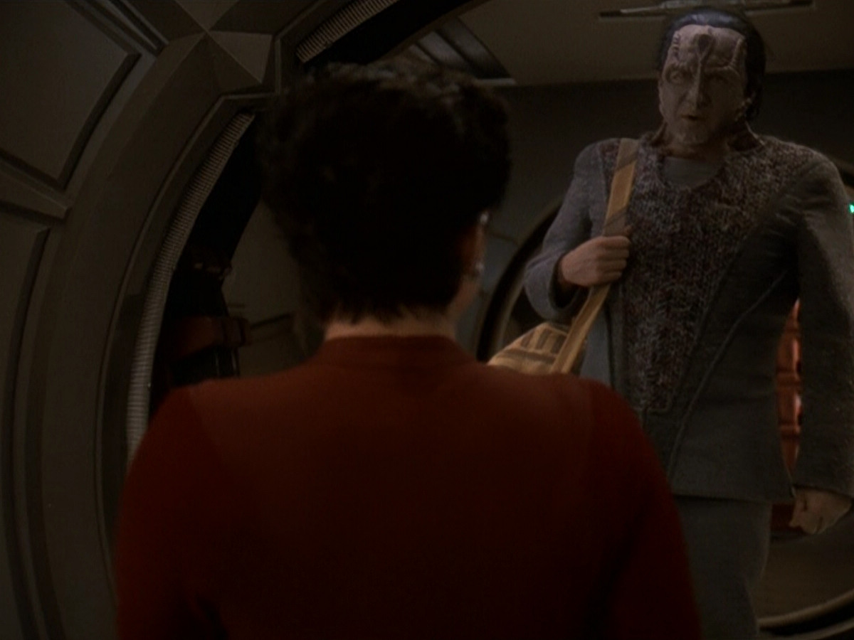 extant_StarTrek_DS9_5x19-TiesOfBloodAndWater_00089.jpg