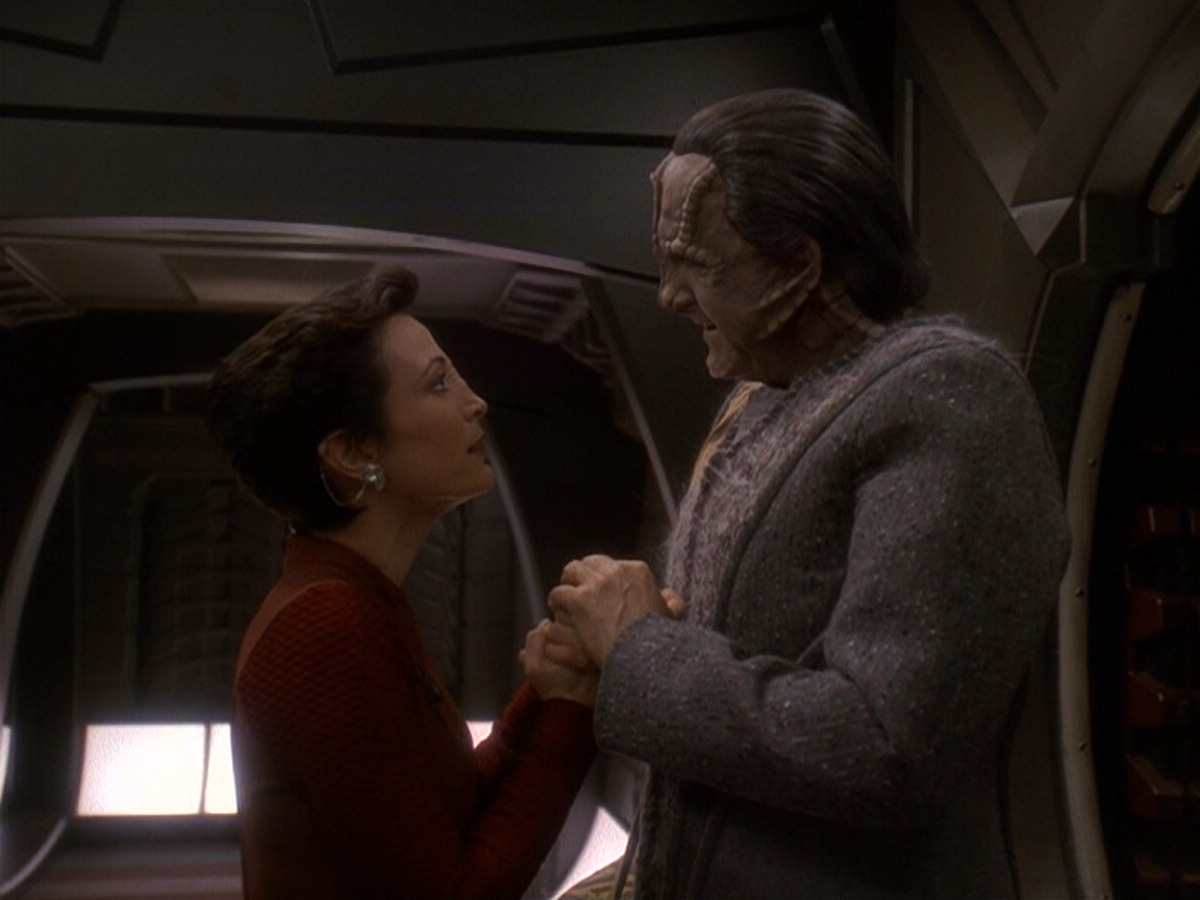 extant_StarTrek_DS9_5x19-TiesOfBloodAndWater_00113.jpg