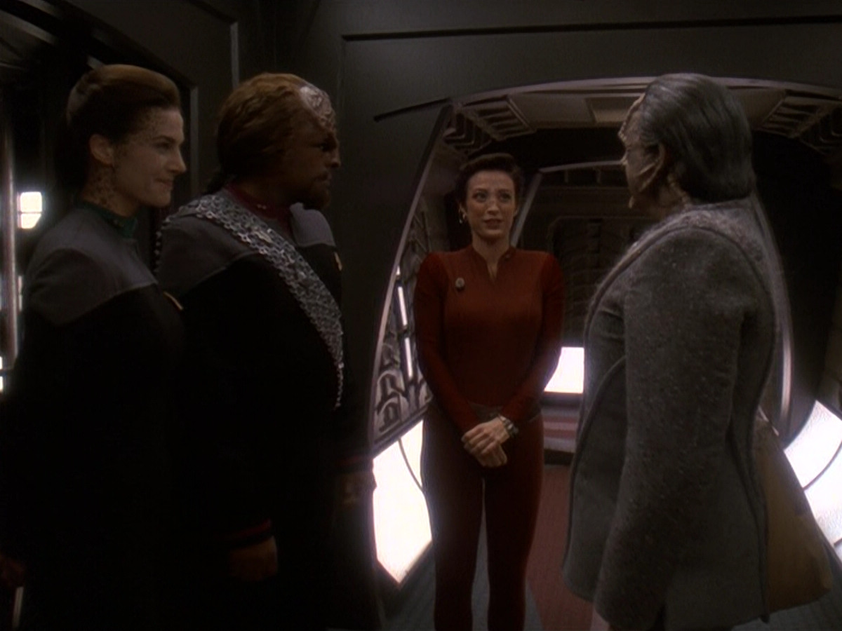 extant_StarTrek_DS9_5x19-TiesOfBloodAndWater_00133.jpg