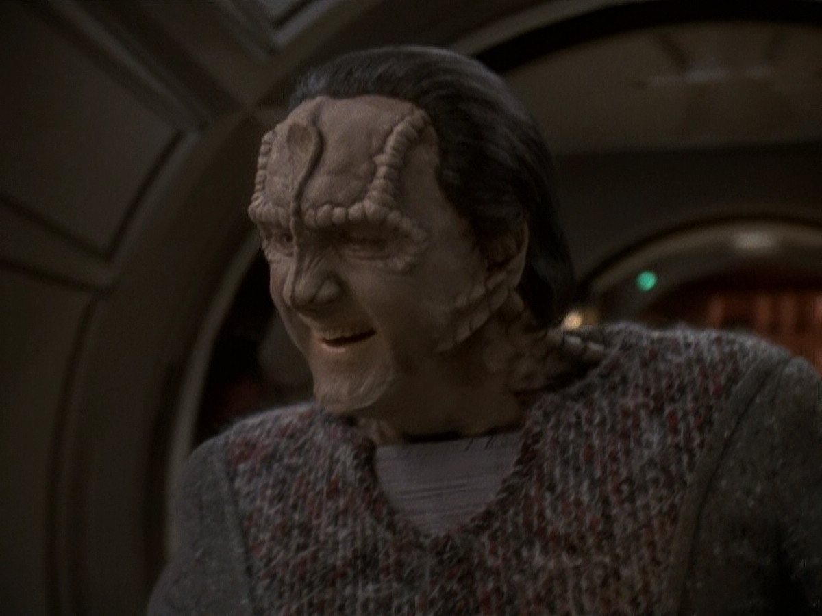 extant_StarTrek_DS9_5x19-TiesOfBloodAndWater_00149.jpg
