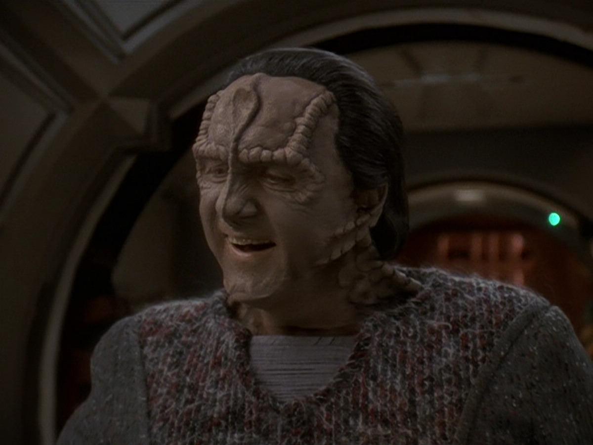 extant_StarTrek_DS9_5x19-TiesOfBloodAndWater_00150.jpg
