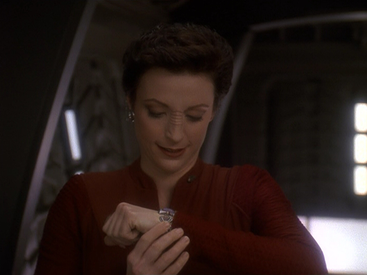 extant_StarTrek_DS9_5x19-TiesOfBloodAndWater_00163.jpg