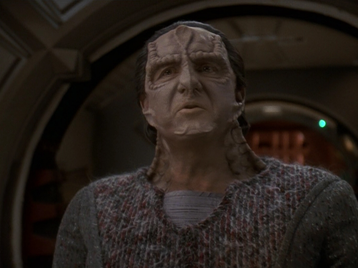 extant_StarTrek_DS9_5x19-TiesOfBloodAndWater_00174.jpg
