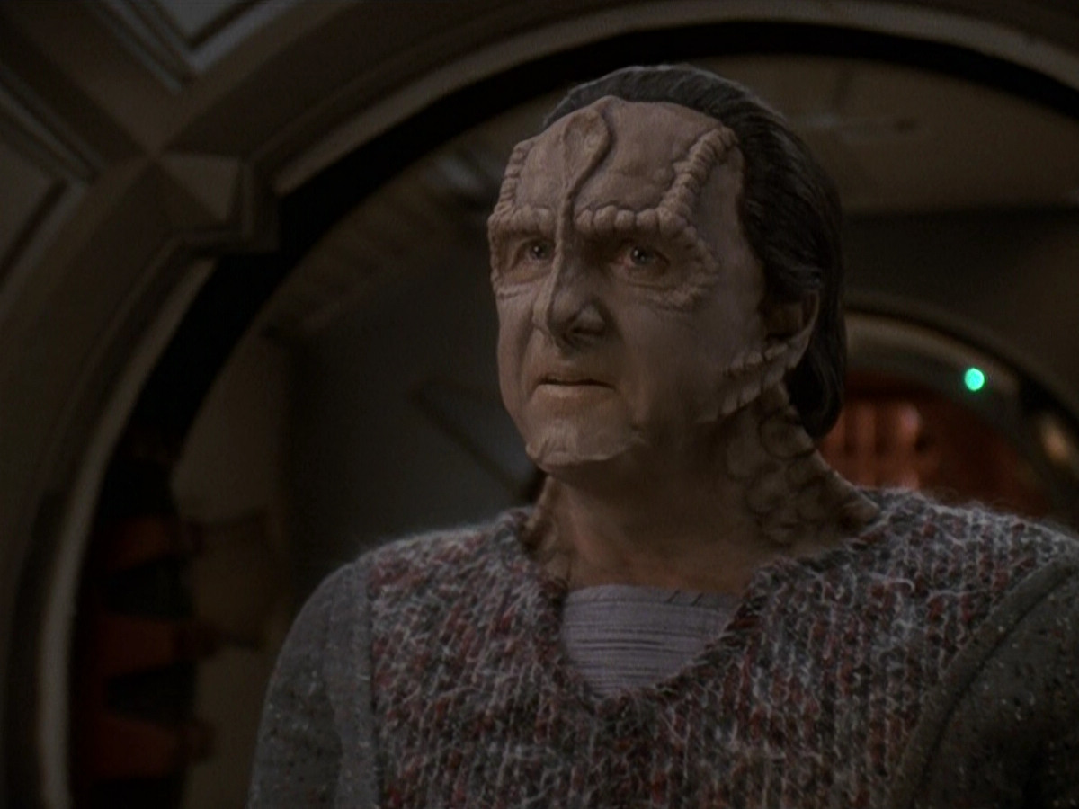 extant_StarTrek_DS9_5x19-TiesOfBloodAndWater_00177.jpg