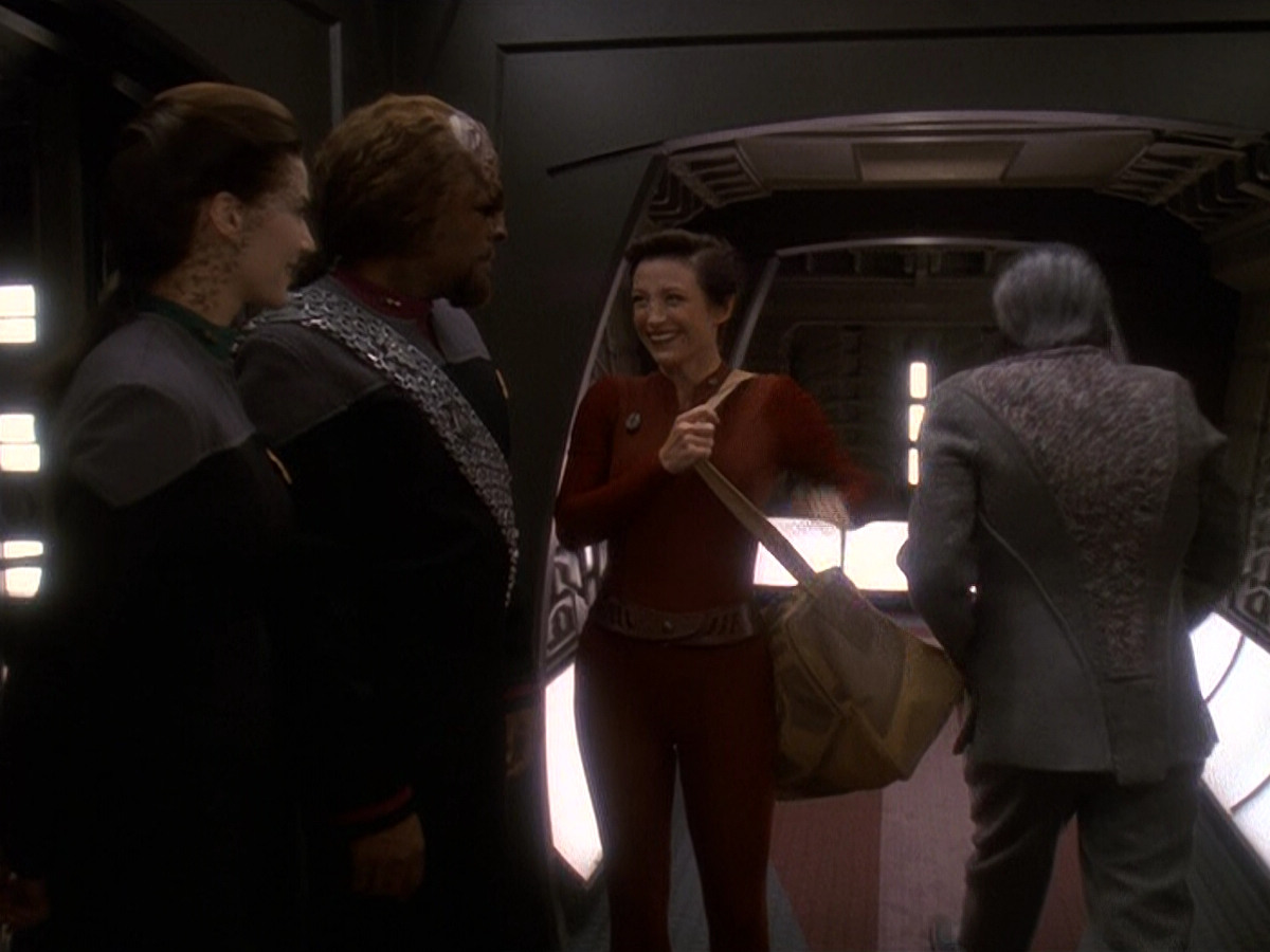 extant_StarTrek_DS9_5x19-TiesOfBloodAndWater_00185.jpg