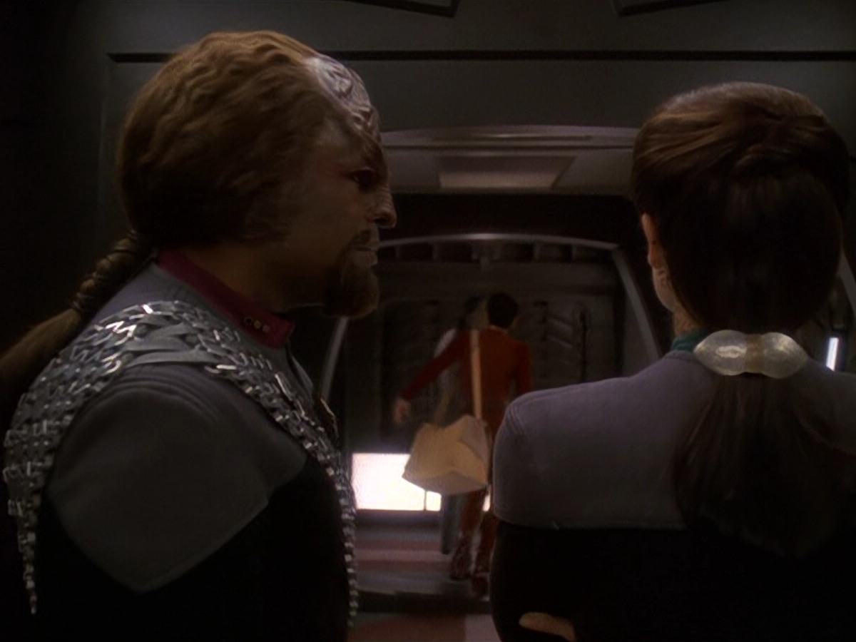 extant_StarTrek_DS9_5x19-TiesOfBloodAndWater_00191.jpg