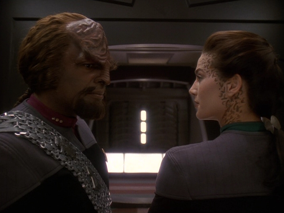 extant_StarTrek_DS9_5x19-TiesOfBloodAndWater_00200.jpg