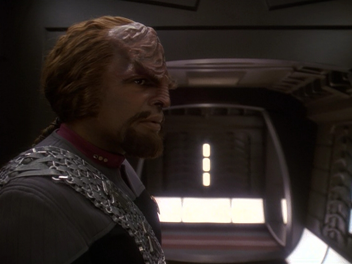 extant_StarTrek_DS9_5x19-TiesOfBloodAndWater_00210.jpg