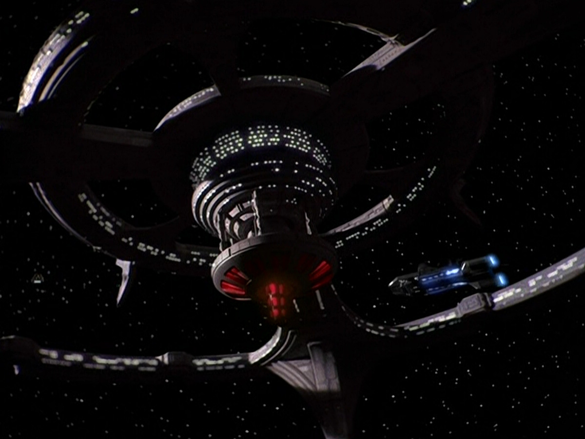 extant_StarTrek_DS9_5x19-TiesOfBloodAndWater_00216.jpg