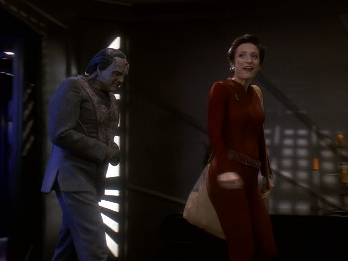 extant_StarTrek_DS9_5x19-TiesOfBloodAndWater_00224.jpg