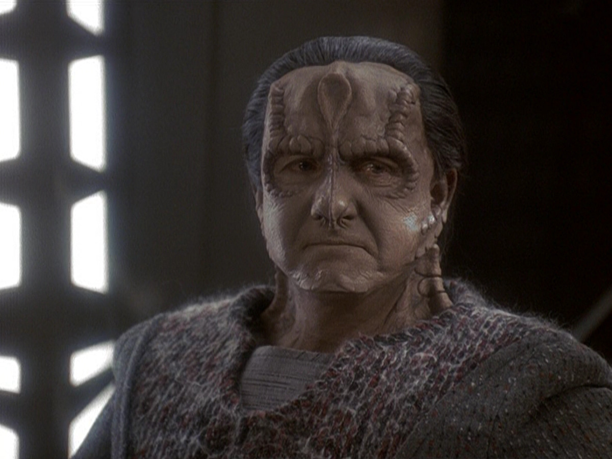 extant_StarTrek_DS9_5x19-TiesOfBloodAndWater_00301.jpg