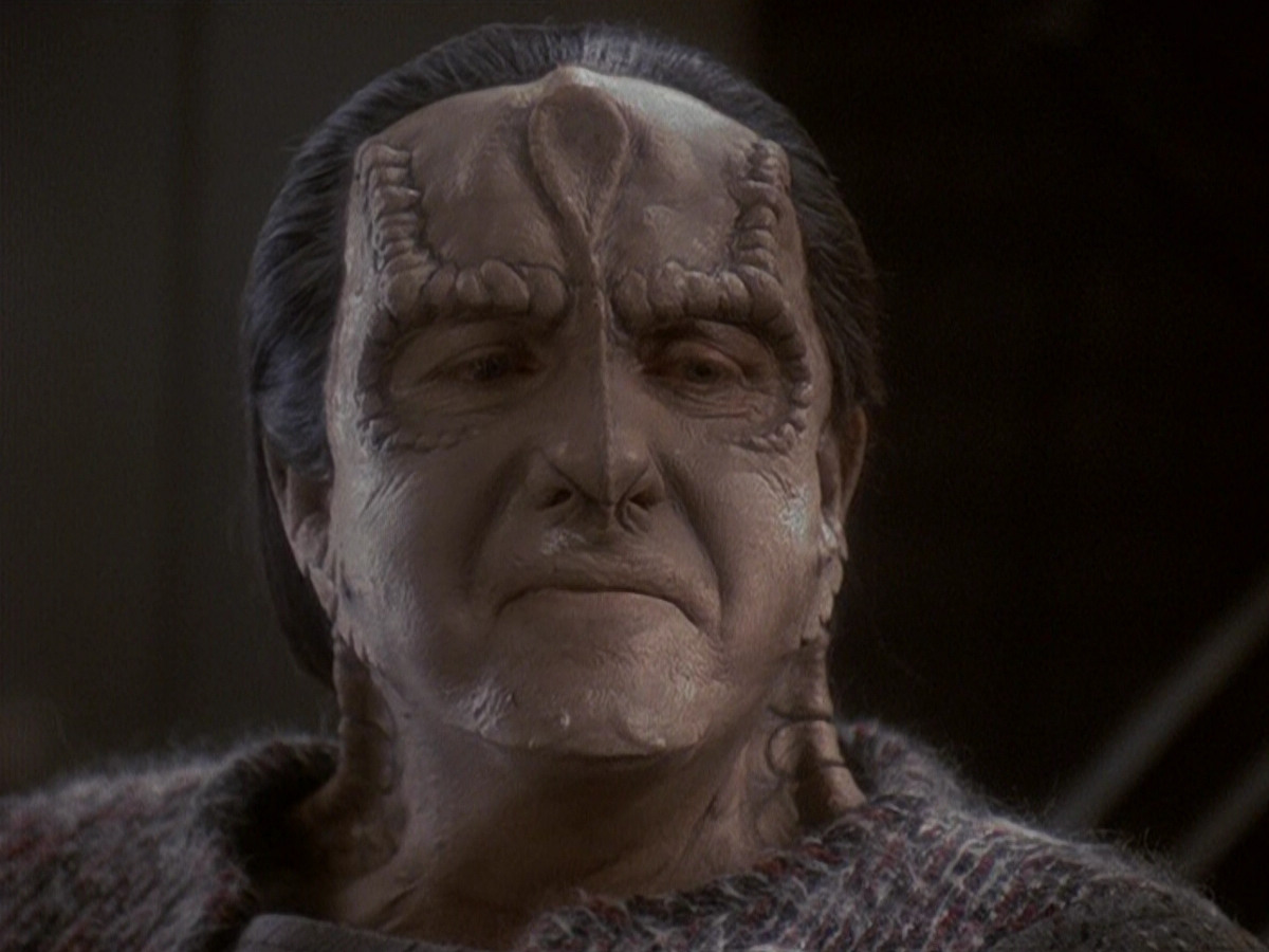 extant_StarTrek_DS9_5x19-TiesOfBloodAndWater_00404.jpg