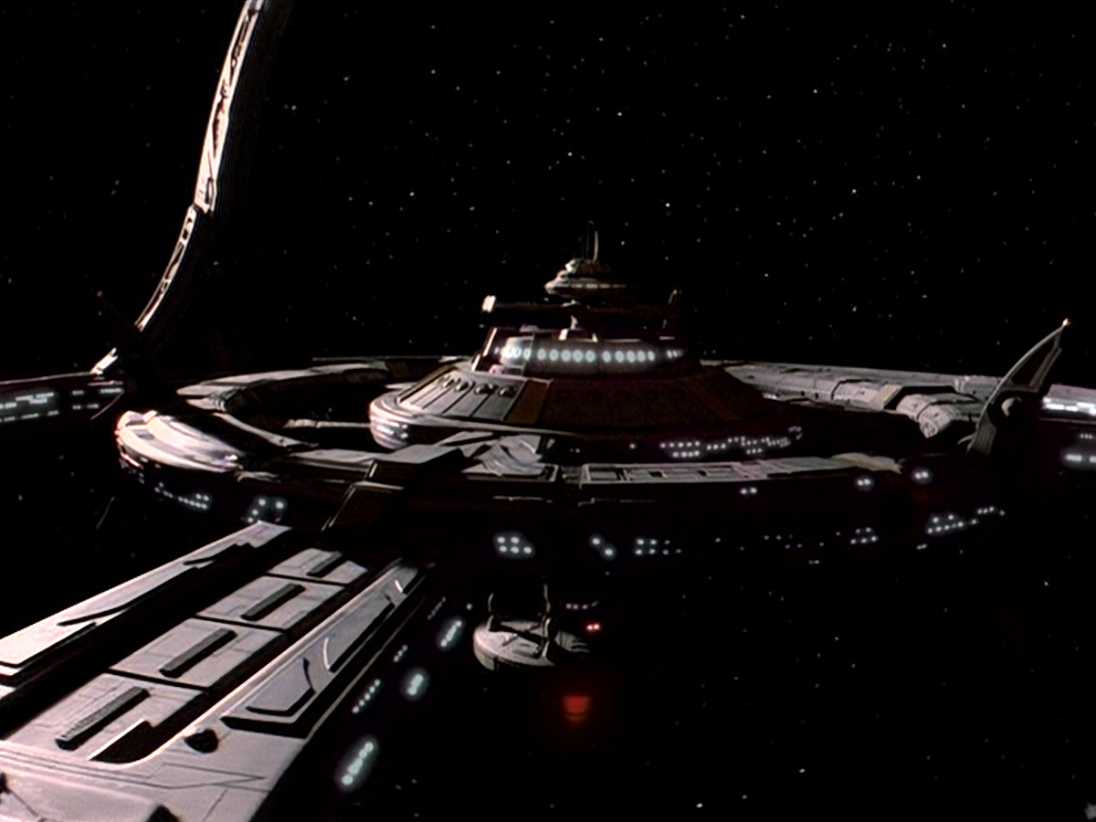 extant_StarTrek_DS9_5x19-TiesOfBloodAndWater_00634.jpg