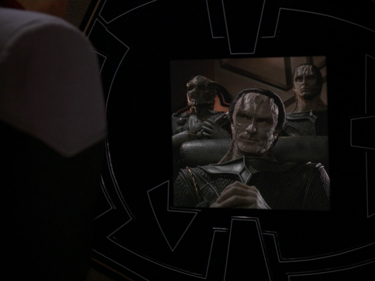 extant_StarTrek_DS9_5x19-TiesOfBloodAndWater_00664.jpg