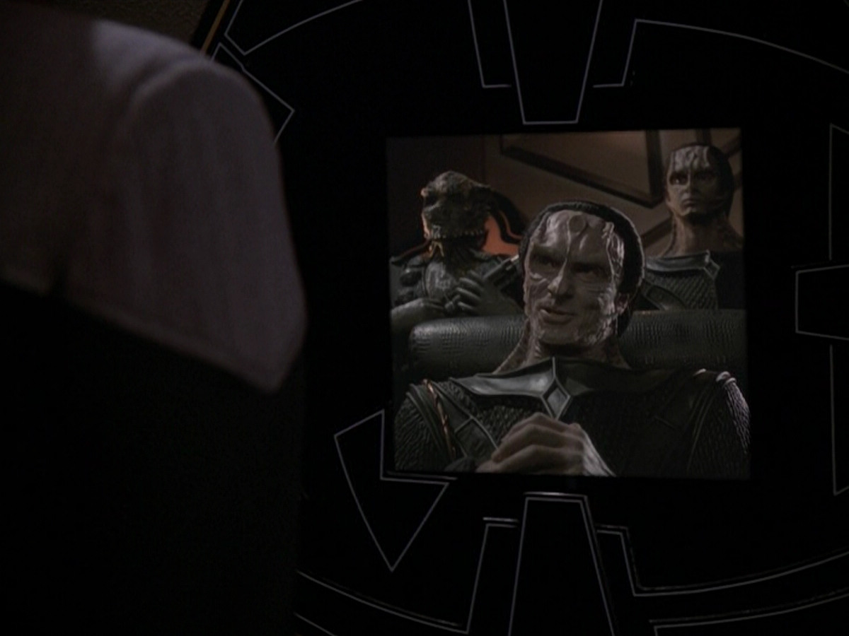 extant_StarTrek_DS9_5x19-TiesOfBloodAndWater_00669.jpg